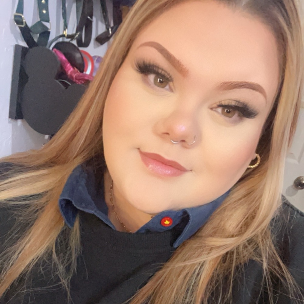 Meet your Posher, Alissa